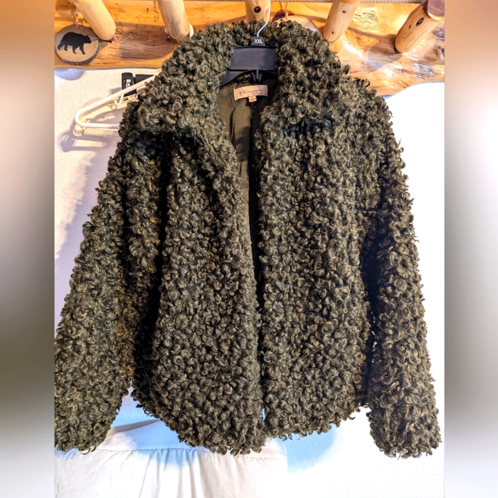 Woman's Philosophy Teddy Coat Size Large